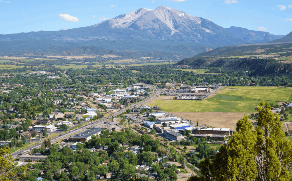 carbondale colorado in roaring fork valley