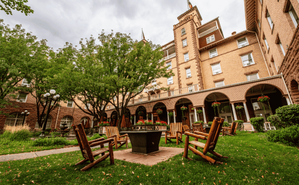 lodging in Glenwood Springs