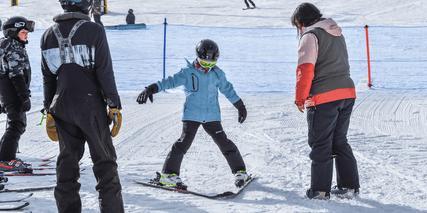 junior ski lessons in glenwood springs, colorado